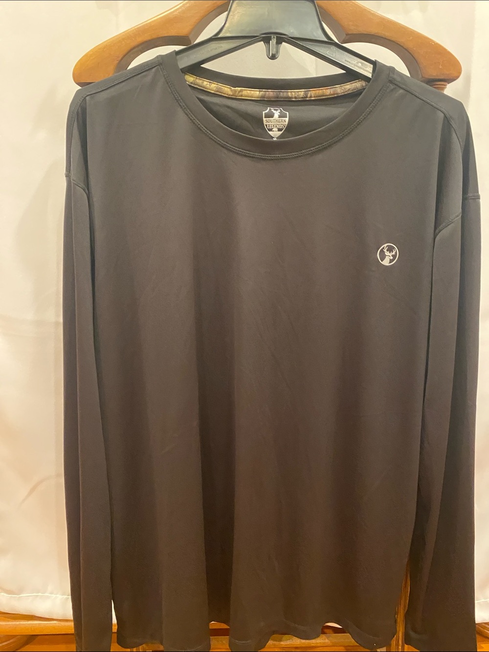 Southern Legends Men's Long-Sleeve Crewneck Shirt - Black with Subtle Logo